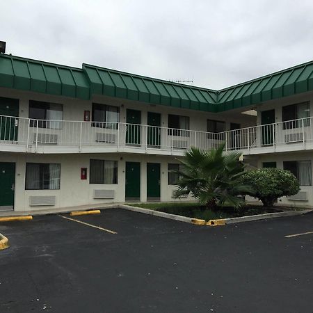 Q Lodging Extended Stay San Antonio Exterior foto